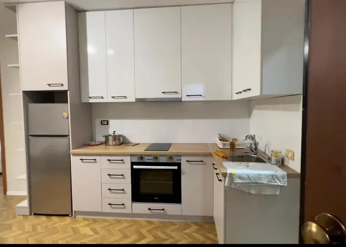 Joana04 Golem, Durres Golem (Tirana)